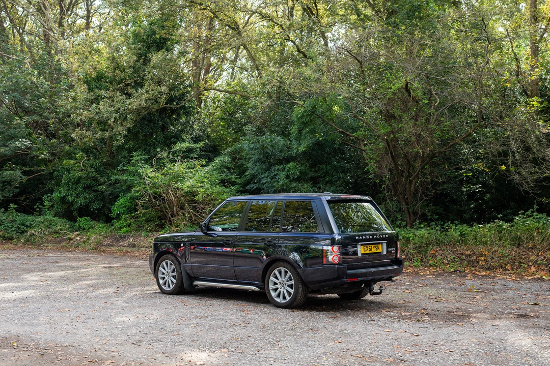 2011 Land Rover Range Rover L322 - Image 5 of 31