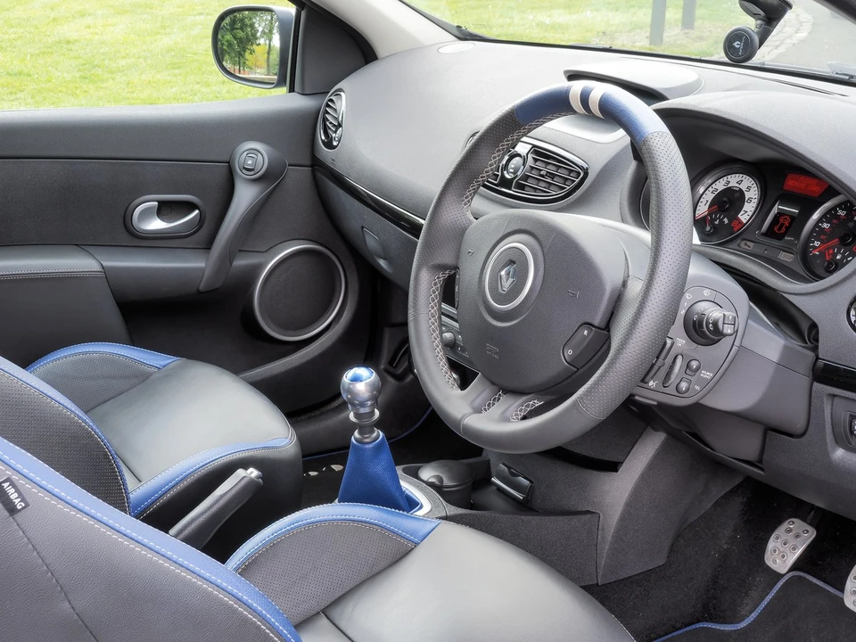 2011 Renault Clio 3rd Gen - Image 6 of 31