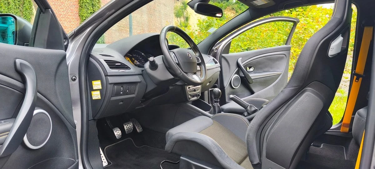 2011 Renault Megane RS II 3rd Gen - Image 19 of 30