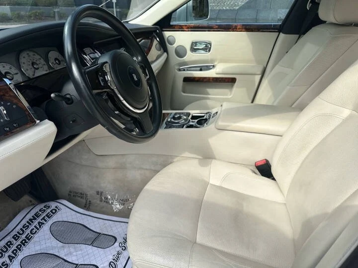 2011 Rolls-Royce Ghost 1st Gen - Image 6 of 8