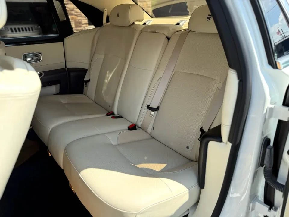 2011 Rolls-Royce Ghost 1st Gen - Image 15 of 19