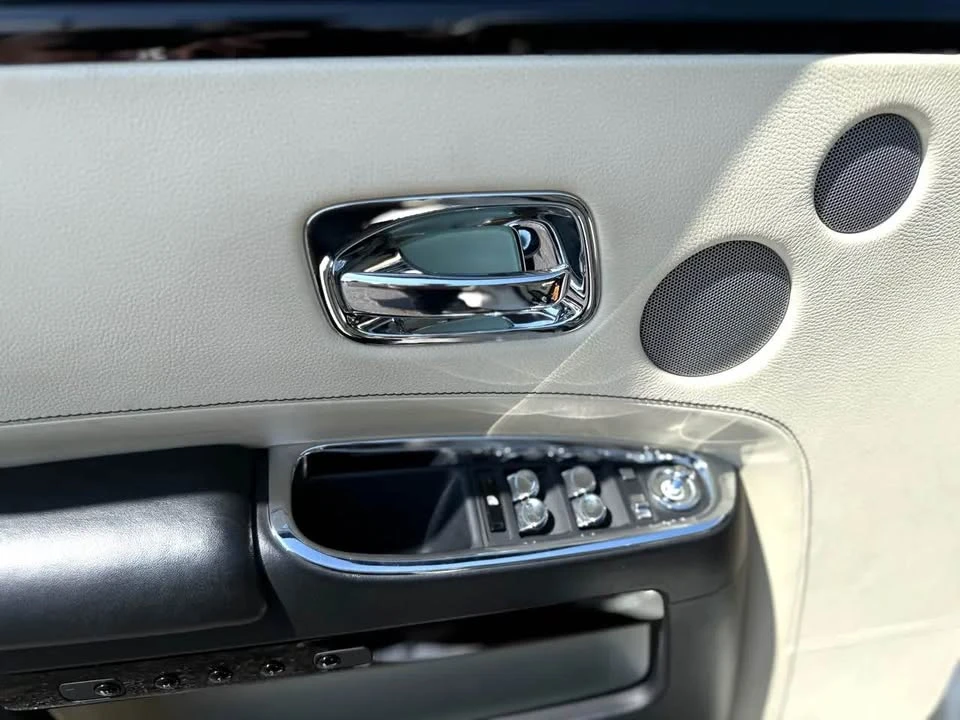 2011 Rolls-Royce Ghost 1st Gen - Image 18 of 19
