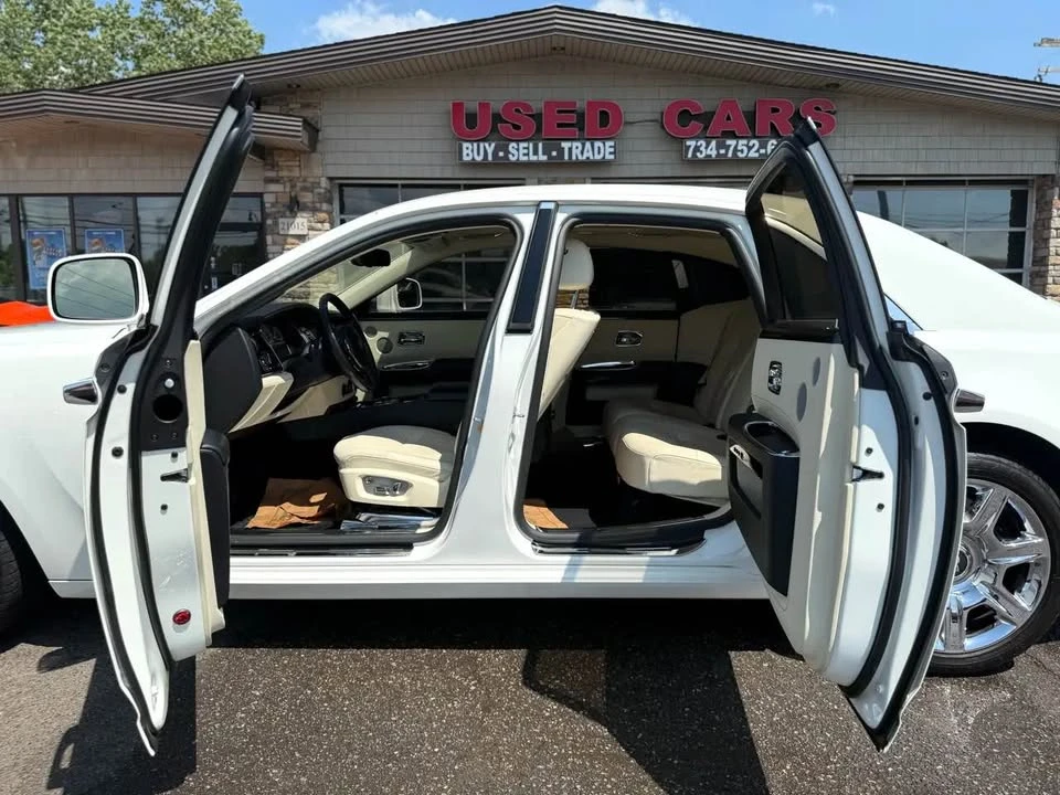 2011 Rolls-Royce Ghost 1st Gen - Image 12 of 19