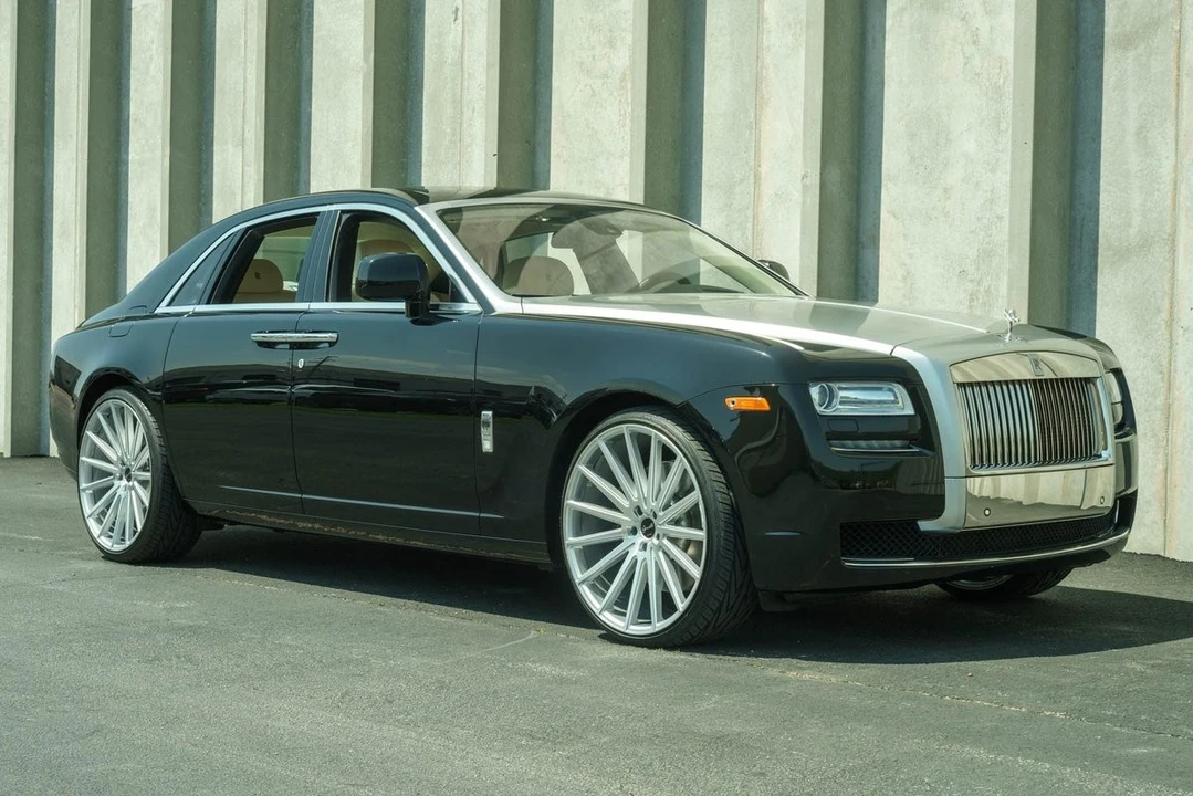 2011 Rolls-Royce Ghost 1st Gen - Image 25 of 31