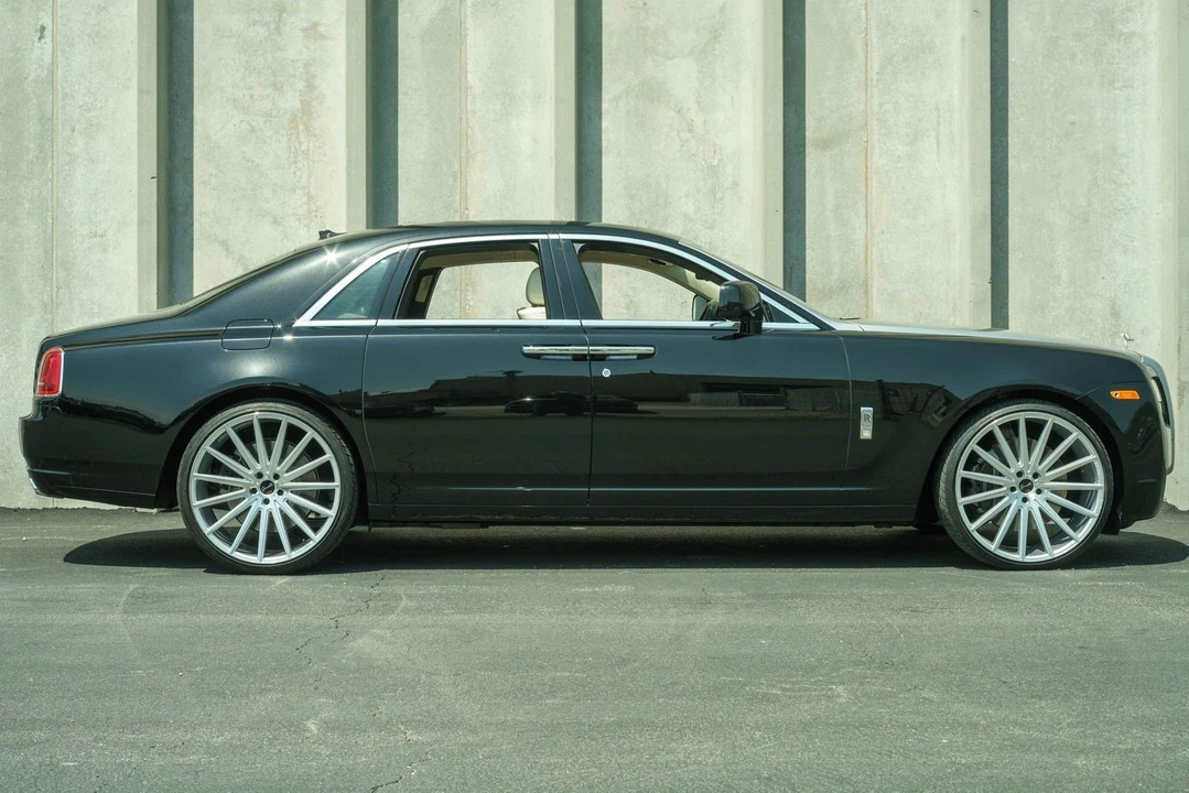 2011 Rolls-Royce Ghost 1st Gen - Image 3 of 21