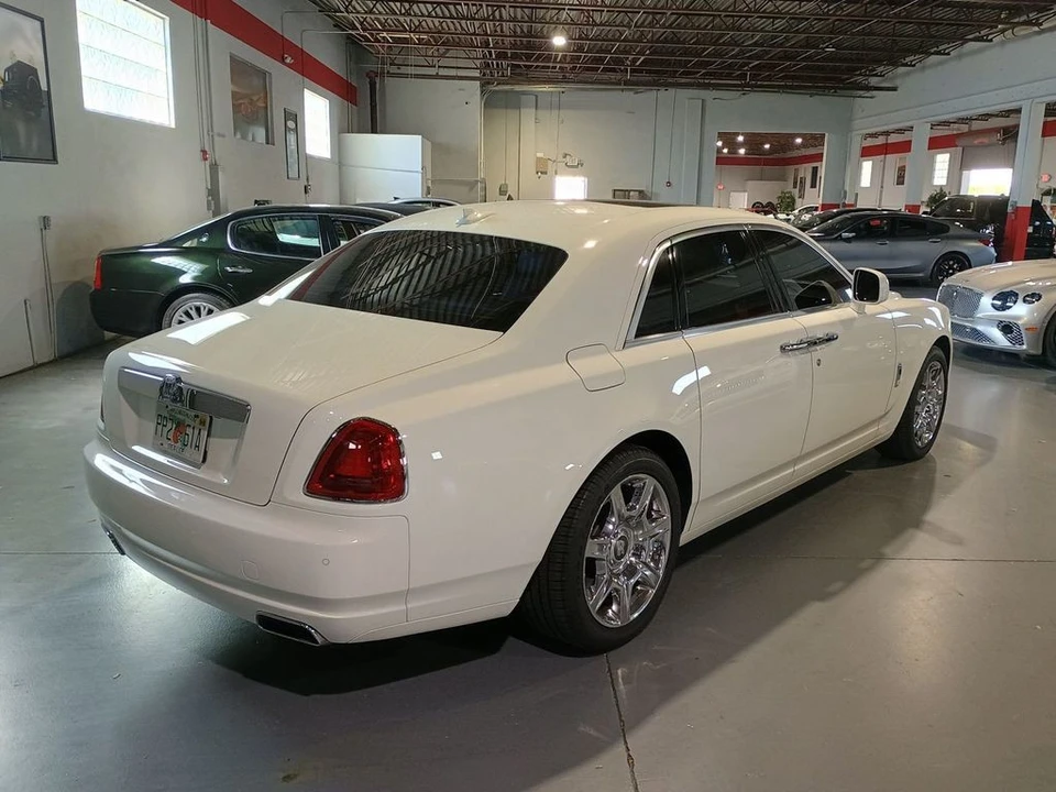 2011 Rolls-Royce Ghost 1st Gen - Image 6 of 12
