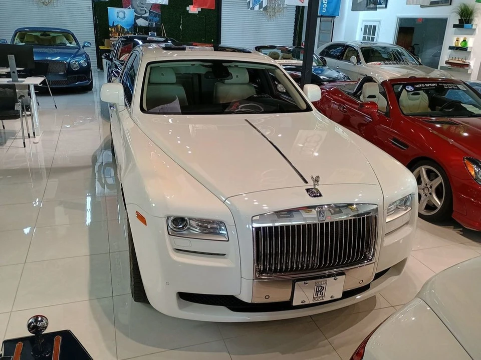 2011 Rolls-Royce Ghost 1st Gen - Image 4 of 12