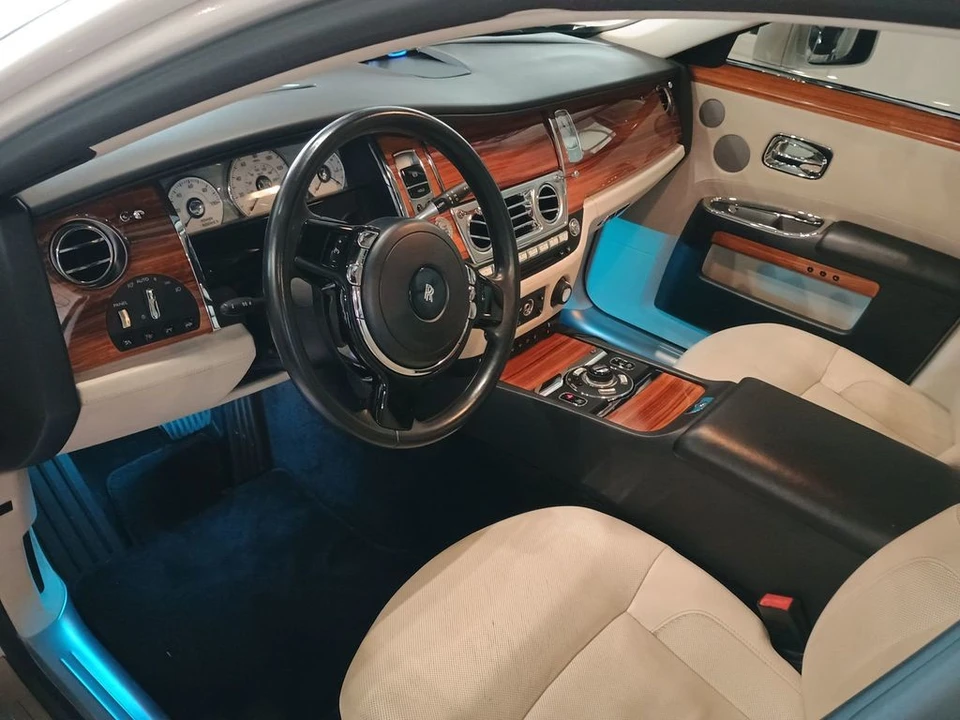 2011 Rolls-Royce Ghost 1st Gen - Image 10 of 12