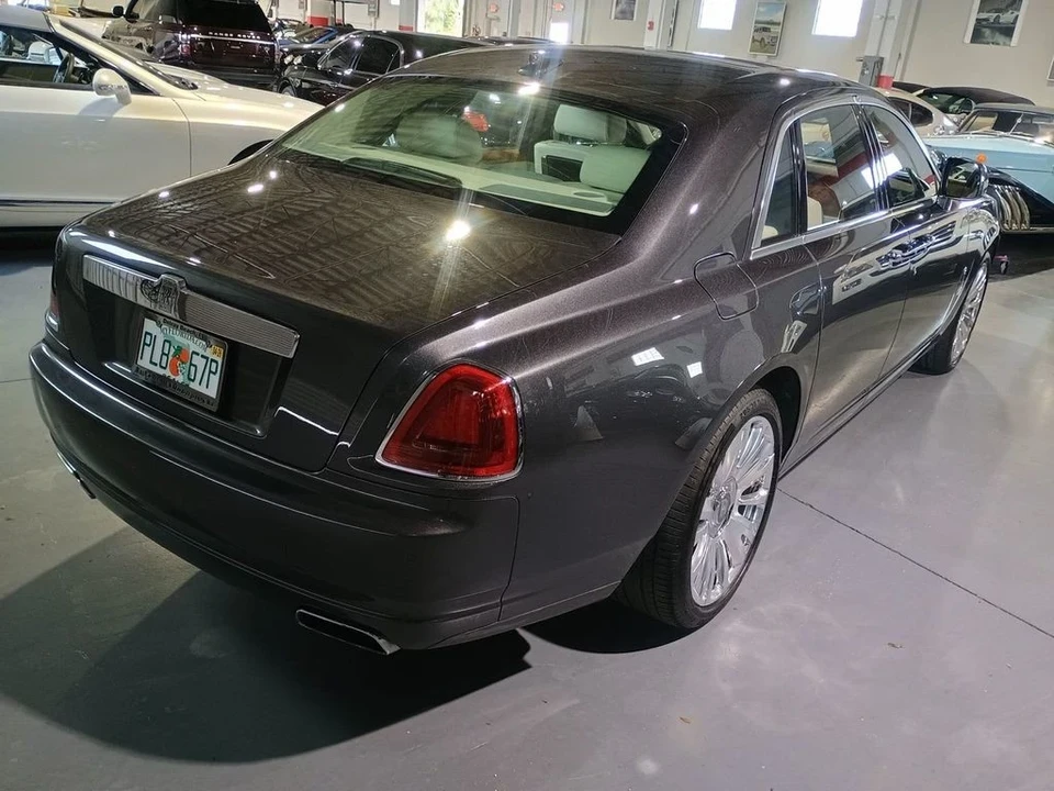 2011 Rolls-Royce Ghost 1st Gen - Image 5 of 12
