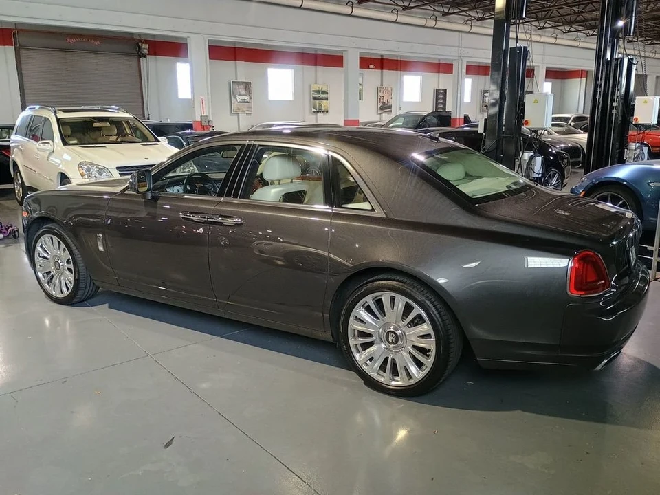 2011 Rolls-Royce Ghost 1st Gen - Image 2 of 12
