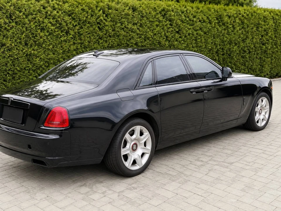 2011 Rolls-Royce Ghost 1st Gen - Image 6 of 12