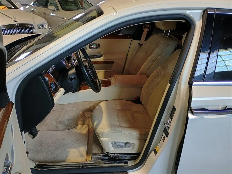 2011 Rolls-Royce Ghost 1st Gen - Image 14 of 20