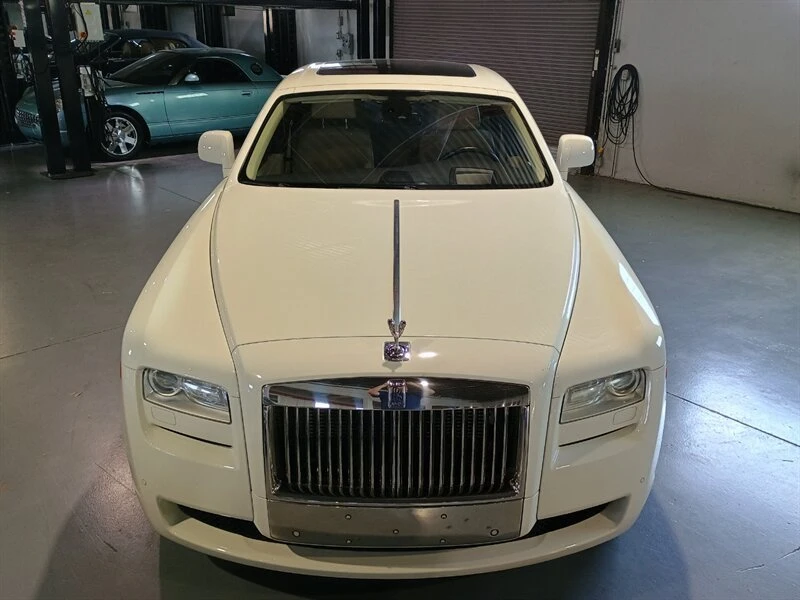 2011 Rolls-Royce Ghost 1st Gen - Image 10 of 20