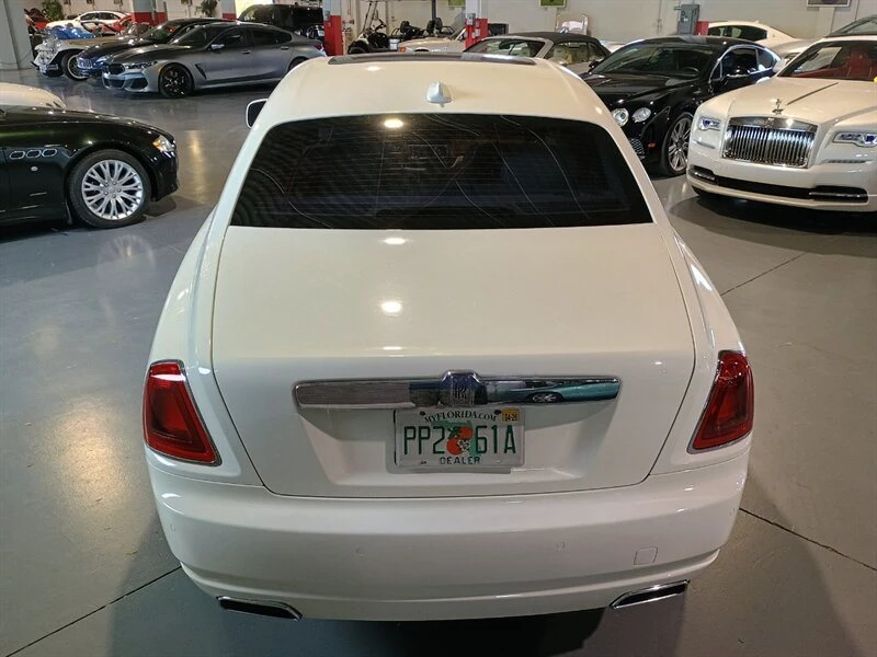 2011 Rolls-Royce Ghost 1st Gen - Image 5 of 20
