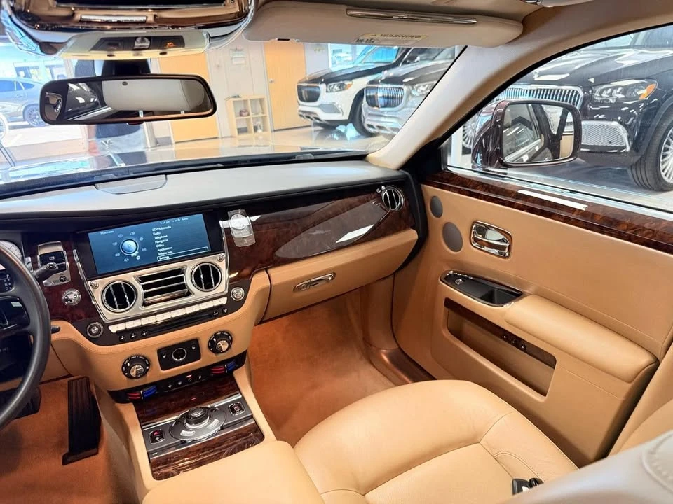 2011 Rolls-Royce Ghost 1st Gen - Image 11 of 20