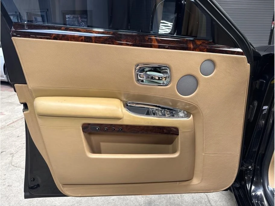 2011 Rolls-Royce Ghost 1st Gen - Image 11 of 20