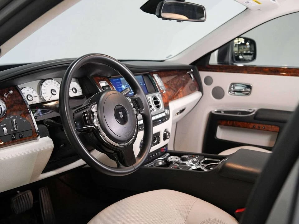 2011 Rolls-Royce Ghost 1st Gen - Image 9 of 20
