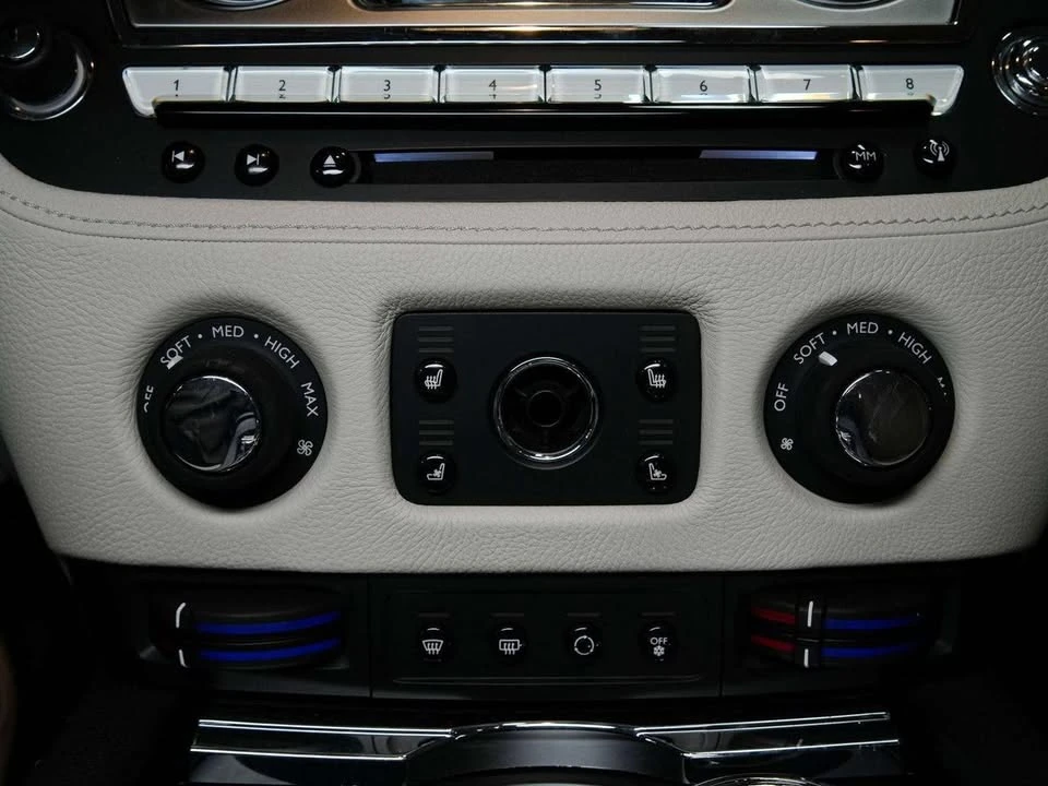 2011 Rolls-Royce Ghost 1st Gen - Image 18 of 20