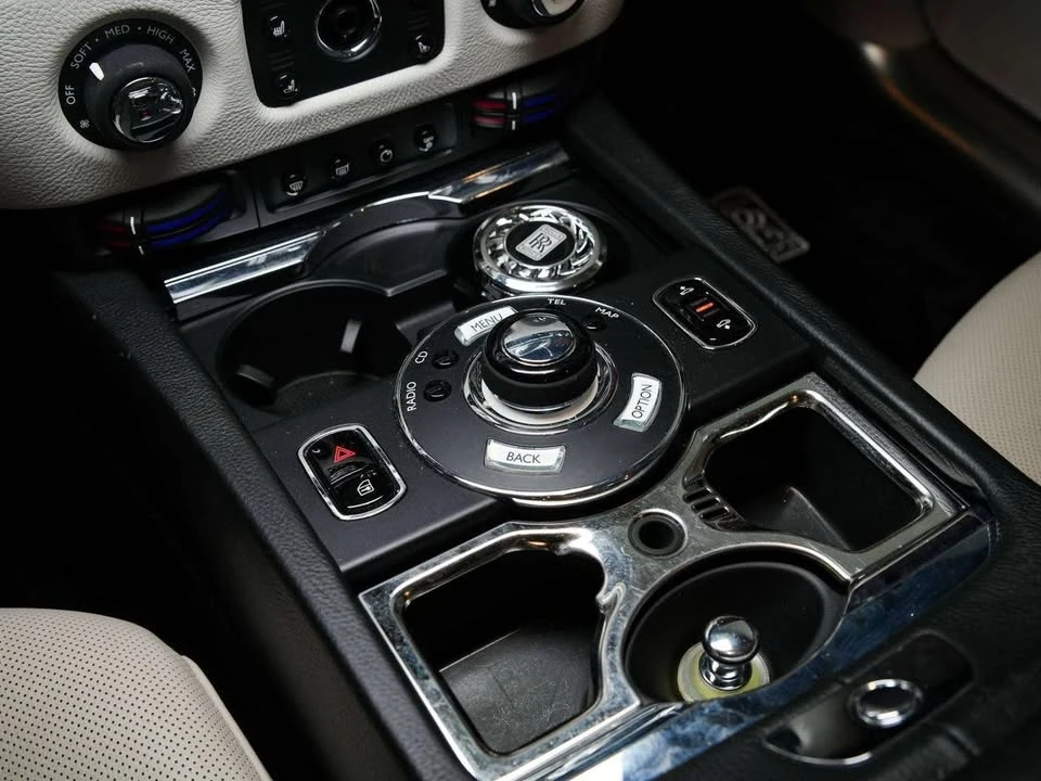 2011 Rolls-Royce Ghost 1st Gen - Image 19 of 20