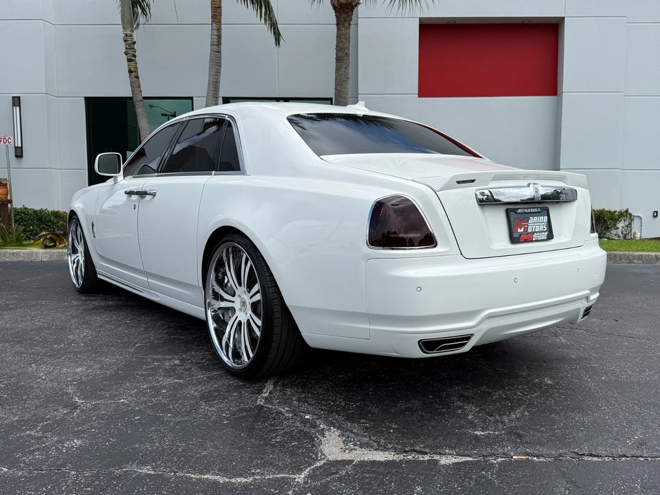 2011 Rolls-Royce Ghost 1st Gen - Image 14 of 21