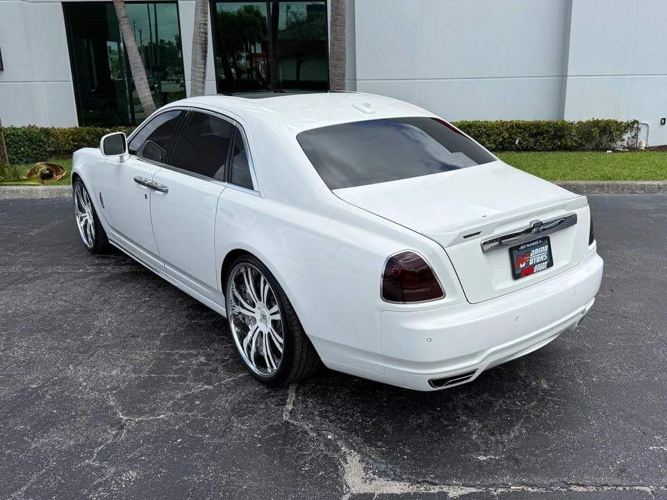 2011 Rolls-Royce Ghost 1st Gen - Image 13 of 21