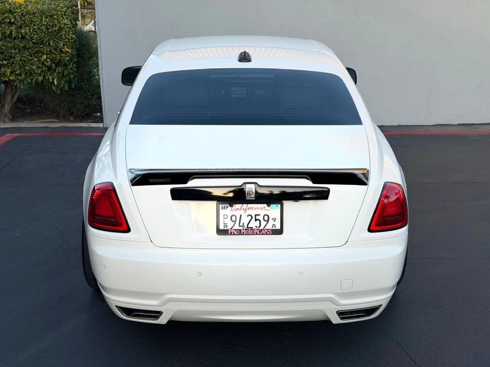 2011 Rolls-Royce Ghost 1st Gen - Image 8 of 31