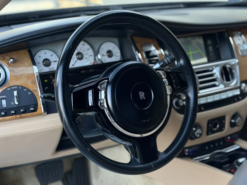2011 Rolls-Royce Ghost 1st Gen - Image 30 of 31