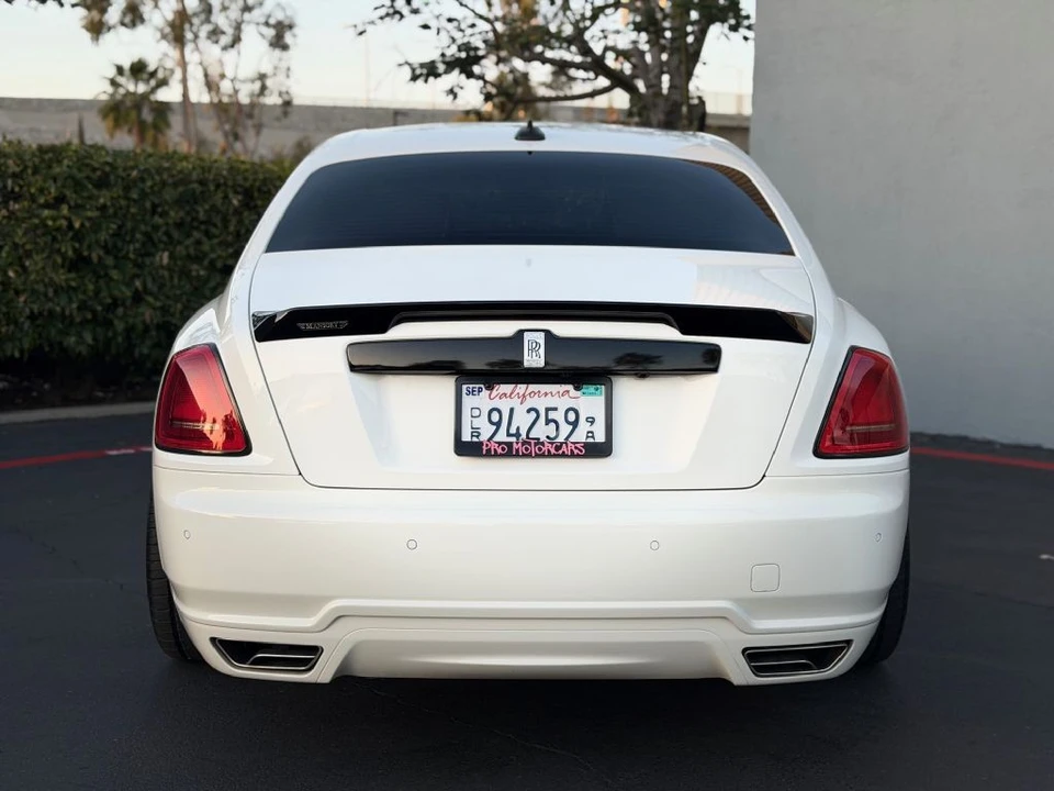 2011 Rolls-Royce Ghost 1st Gen - Image 25 of 31