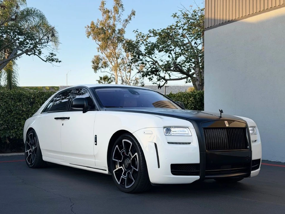 2011 Rolls-Royce Ghost 1st Gen - Image 2 of 31
