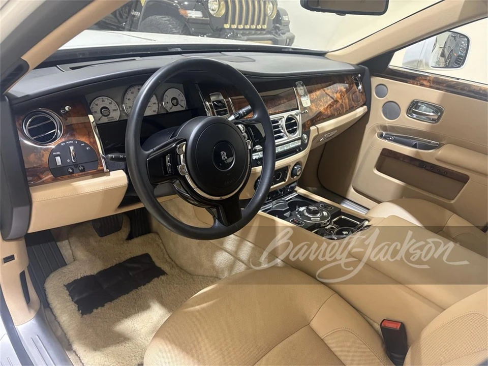 2011 Rolls-Royce Ghost 1st Gen - Image 4 of 5
