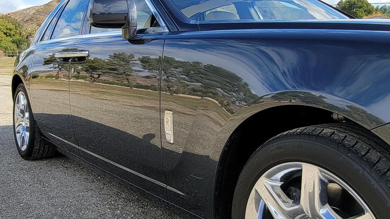 2011 Rolls-Royce Ghost - Image 14 of 31