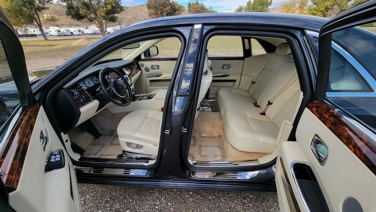 2011 Rolls-Royce Ghost - Image 28 of 31