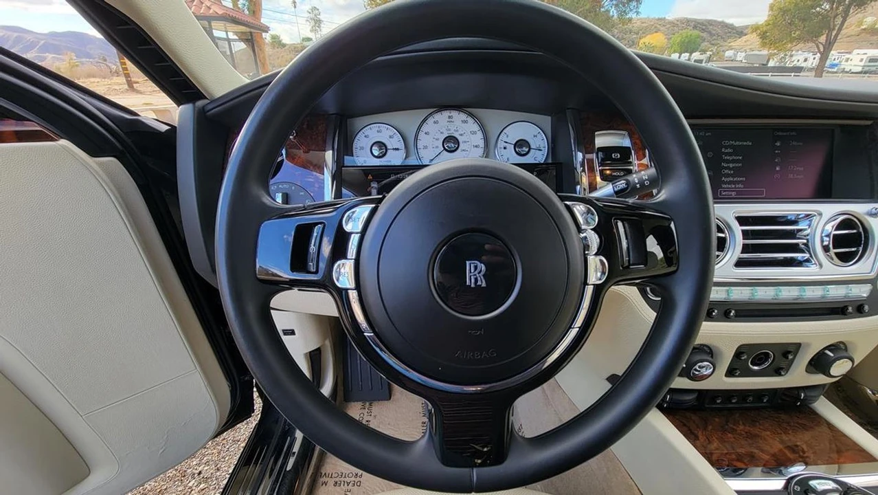 2011 Rolls-Royce Ghost - Image 27 of 31