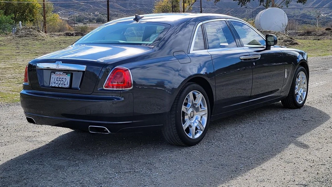 2011 Rolls-Royce Ghost 1st Gen - Image 7 of 12