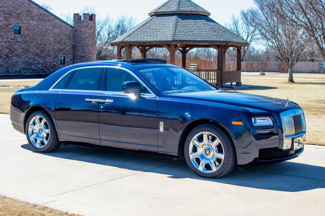 2011 Rolls-Royce Ghost 1st Gen - Image 2 of 31