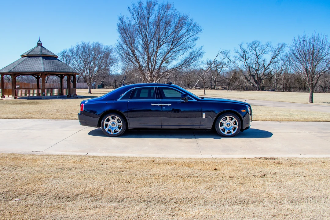 2011 Rolls-Royce Ghost 1st Gen - Image 17 of 31