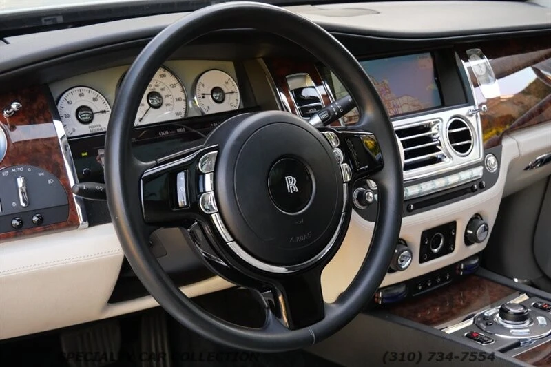 2011 Rolls-Royce Ghost 1st Gen - Image 15 of 21