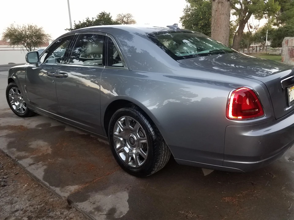2010 Rolls-Royce Ghost 1st Gen - Image 15 of 31