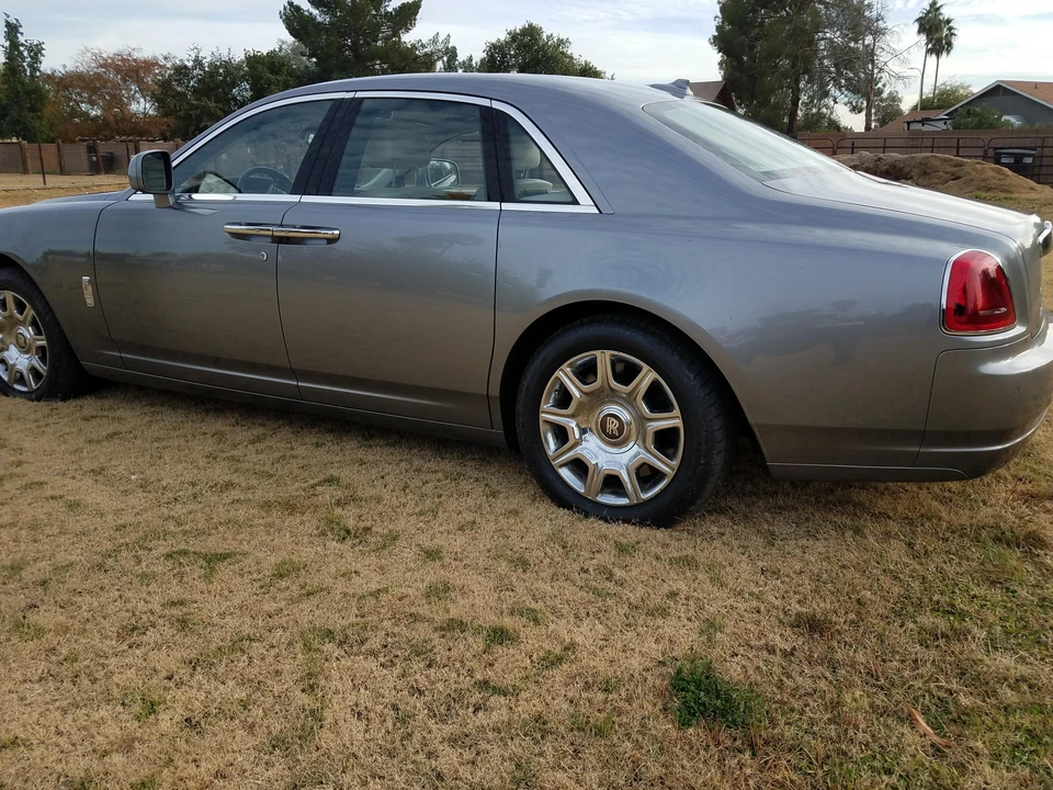 2010 Rolls-Royce Ghost 1st Gen - Image 14 of 31