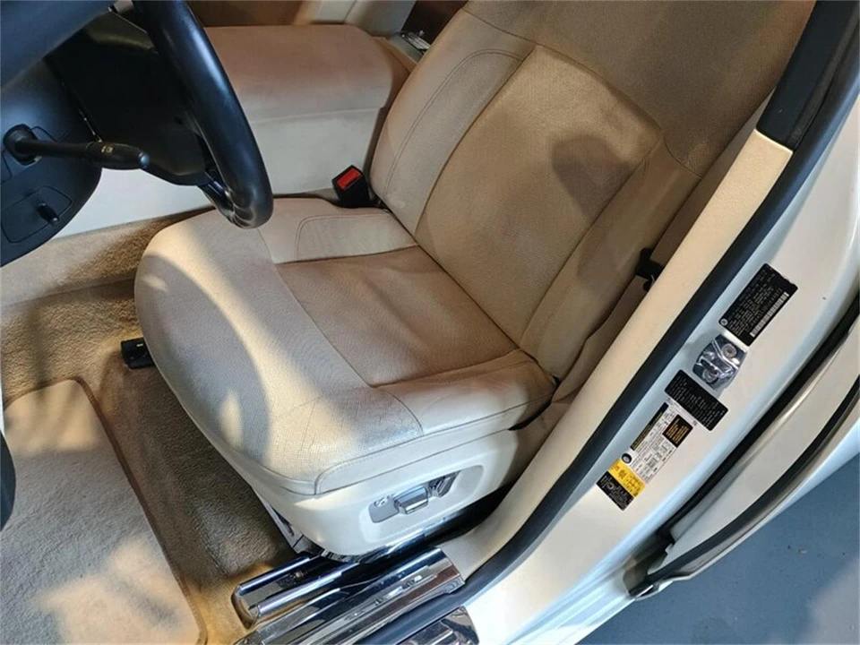 2011 Rolls-Royce Ghost 1st Gen - Image 15 of 31