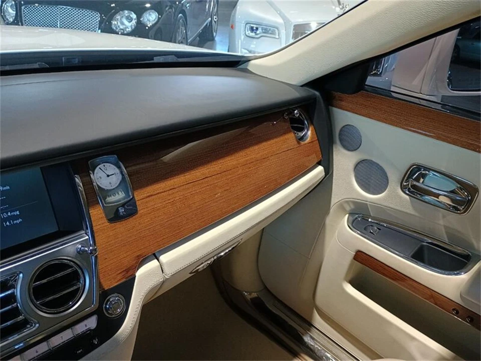 2011 Rolls-Royce Ghost 1st Gen - Image 22 of 31
