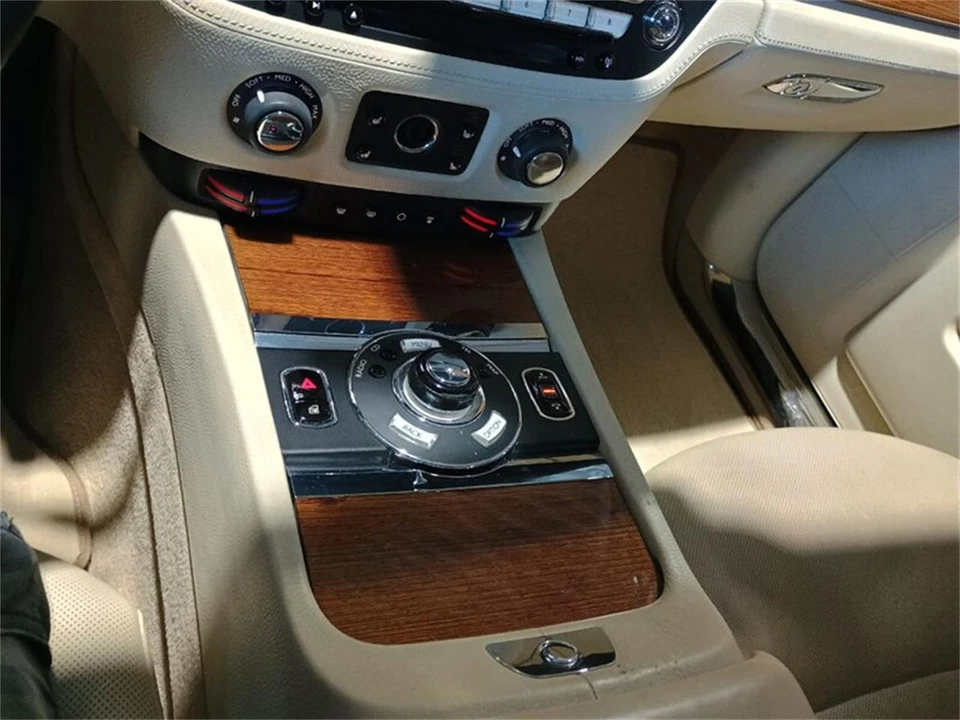 2011 Rolls-Royce Ghost 1st Gen - Image 24 of 31