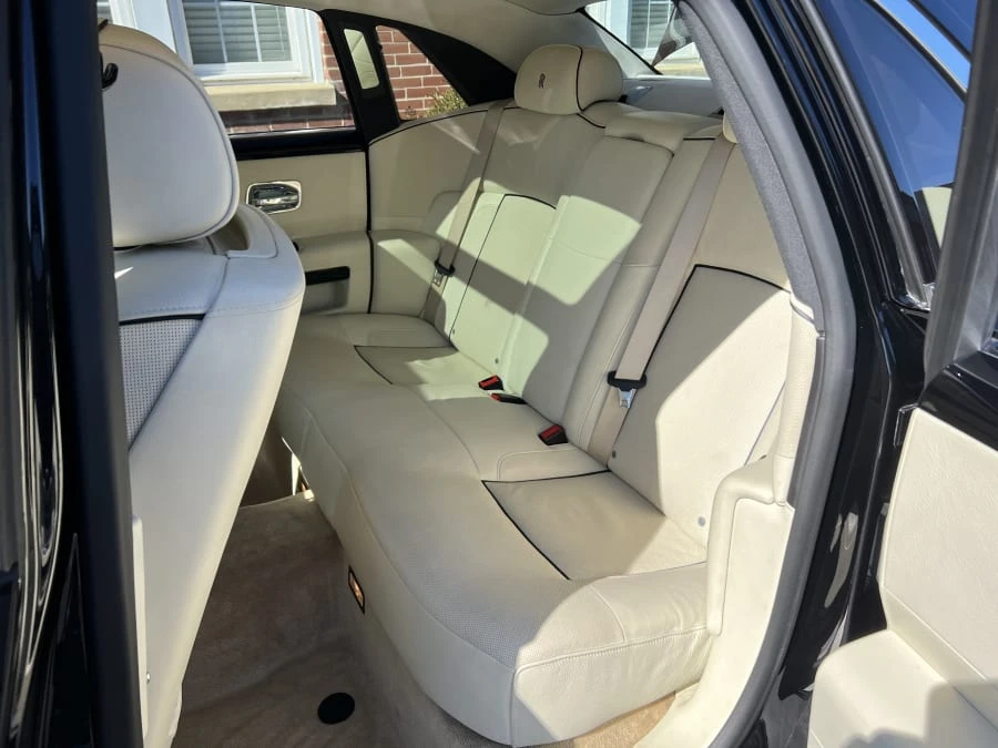 2011 Rolls-Royce Ghost 1st Gen - Image 5 of 13