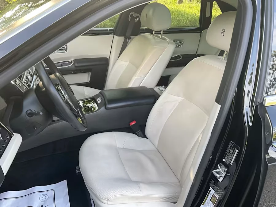 2011 Rolls-Royce Ghost 1st Gen - Image 9 of 18