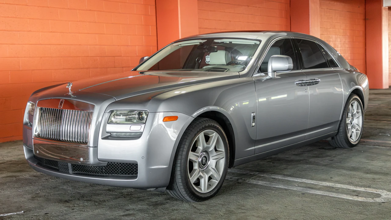 2011 Rolls-Royce Ghost 1st Gen - Image 8 of 31