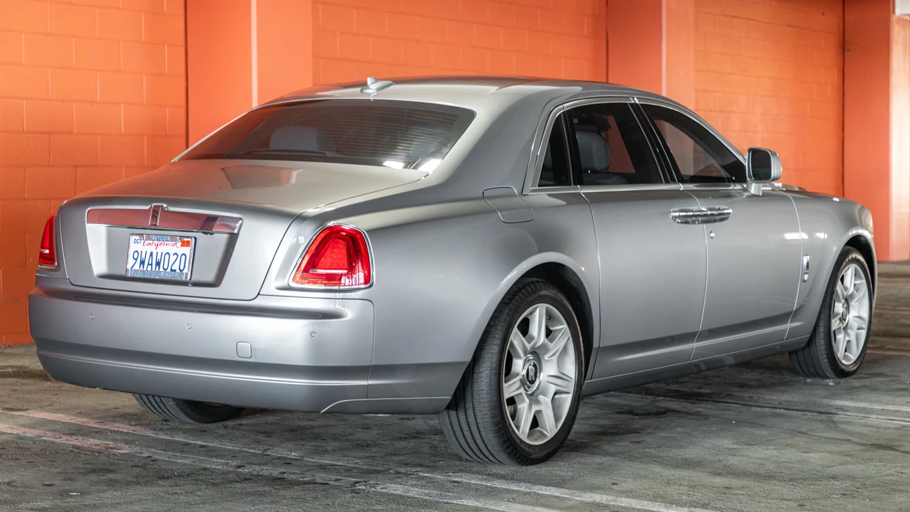 2011 Rolls-Royce Ghost 1st Gen - Image 5 of 31