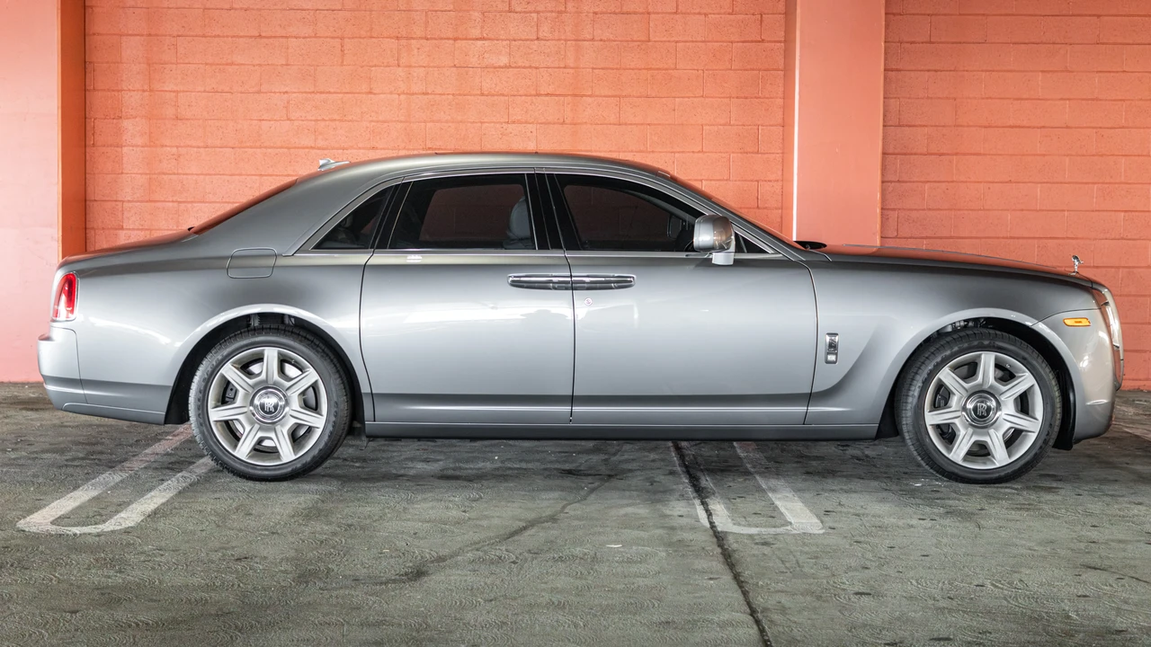 2011 Rolls-Royce Ghost 1st Gen - Image 4 of 31