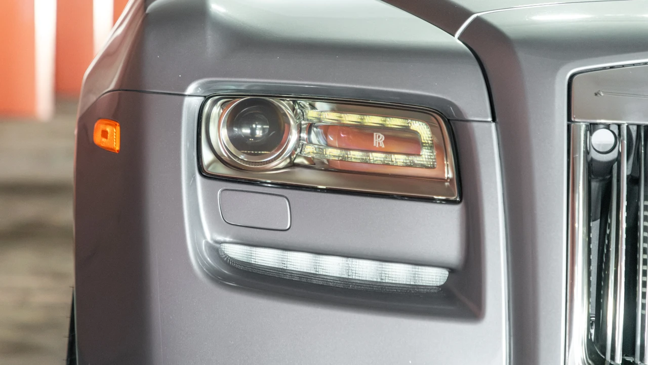 2011 Rolls-Royce Ghost 1st Gen - Image 10 of 31
