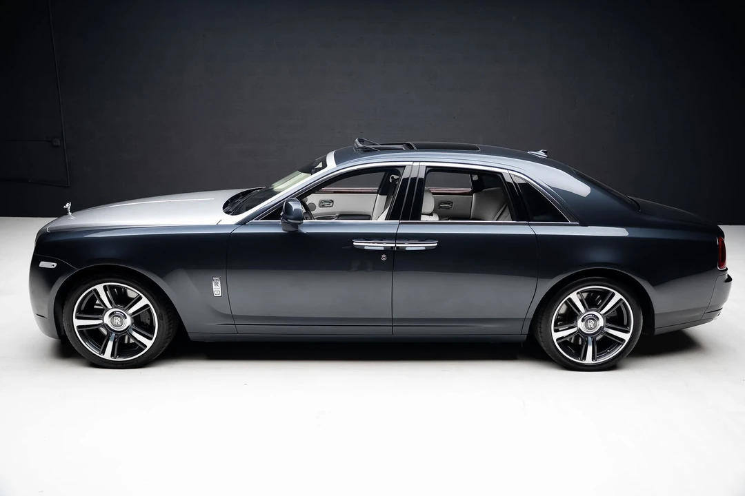 2011 Rolls-Royce Ghost 1st Gen - Image 17 of 21