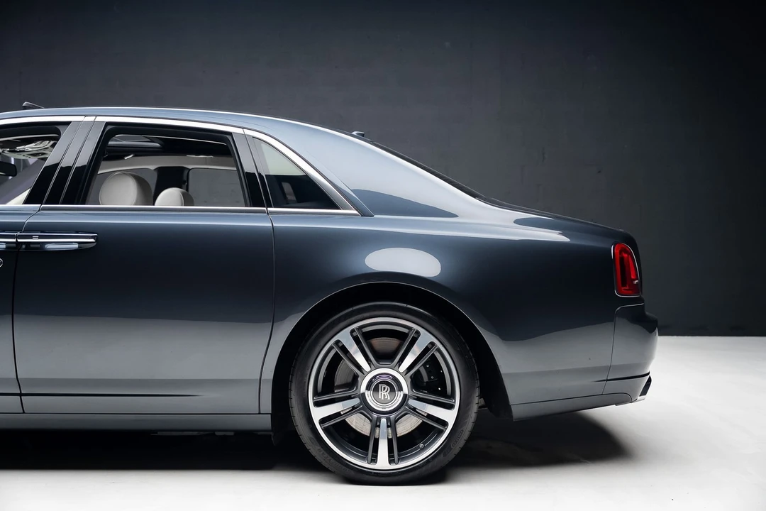 2011 Rolls-Royce Ghost 1st Gen - Image 21 of 21
